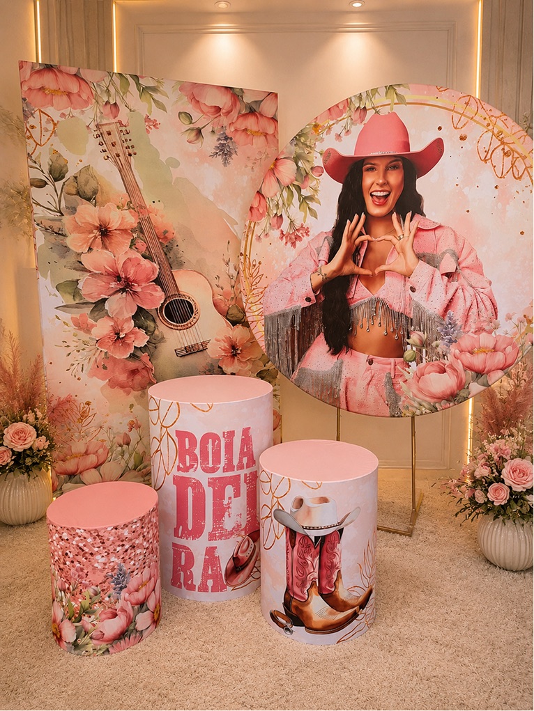 Painel redondo sublimado de boiadeira com flores e capas de cilindro temáticas