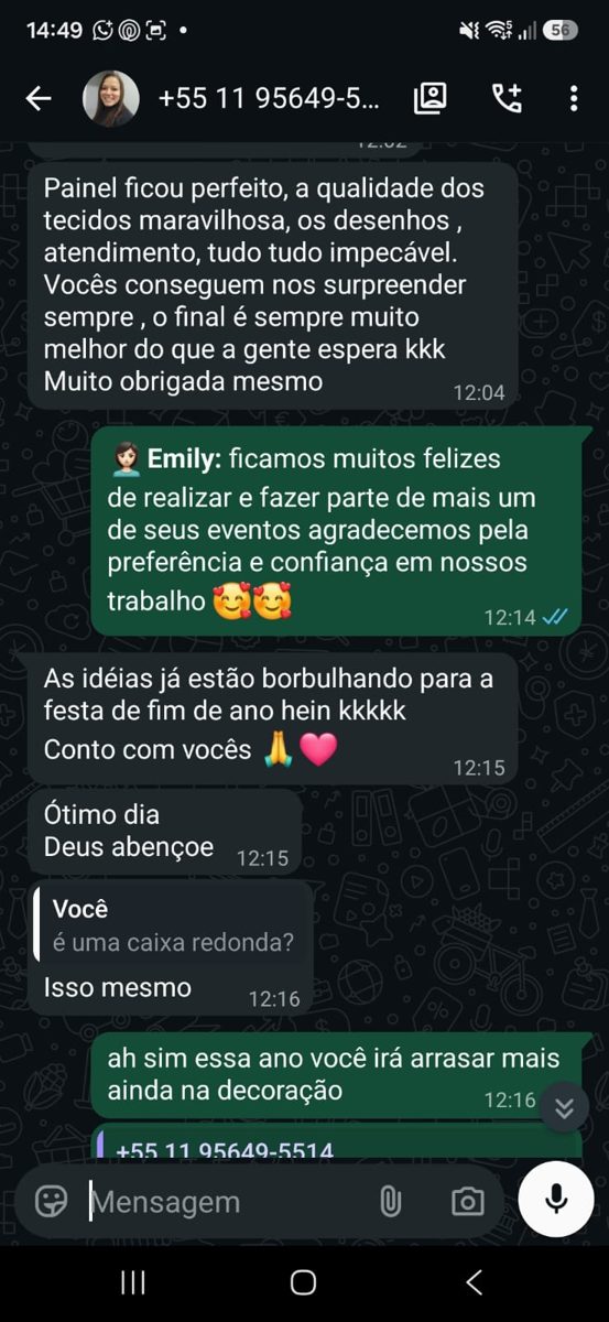 Print de conversa no WhatsApp com cliente elogiando o painel sublimado recebido